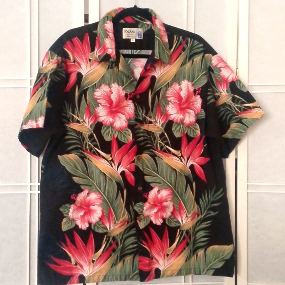 Vintage Made in USA Iolani Aloha Shirt